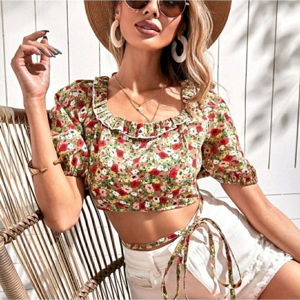 Ditsy Floral Criss Cross Backless Crop Blouse